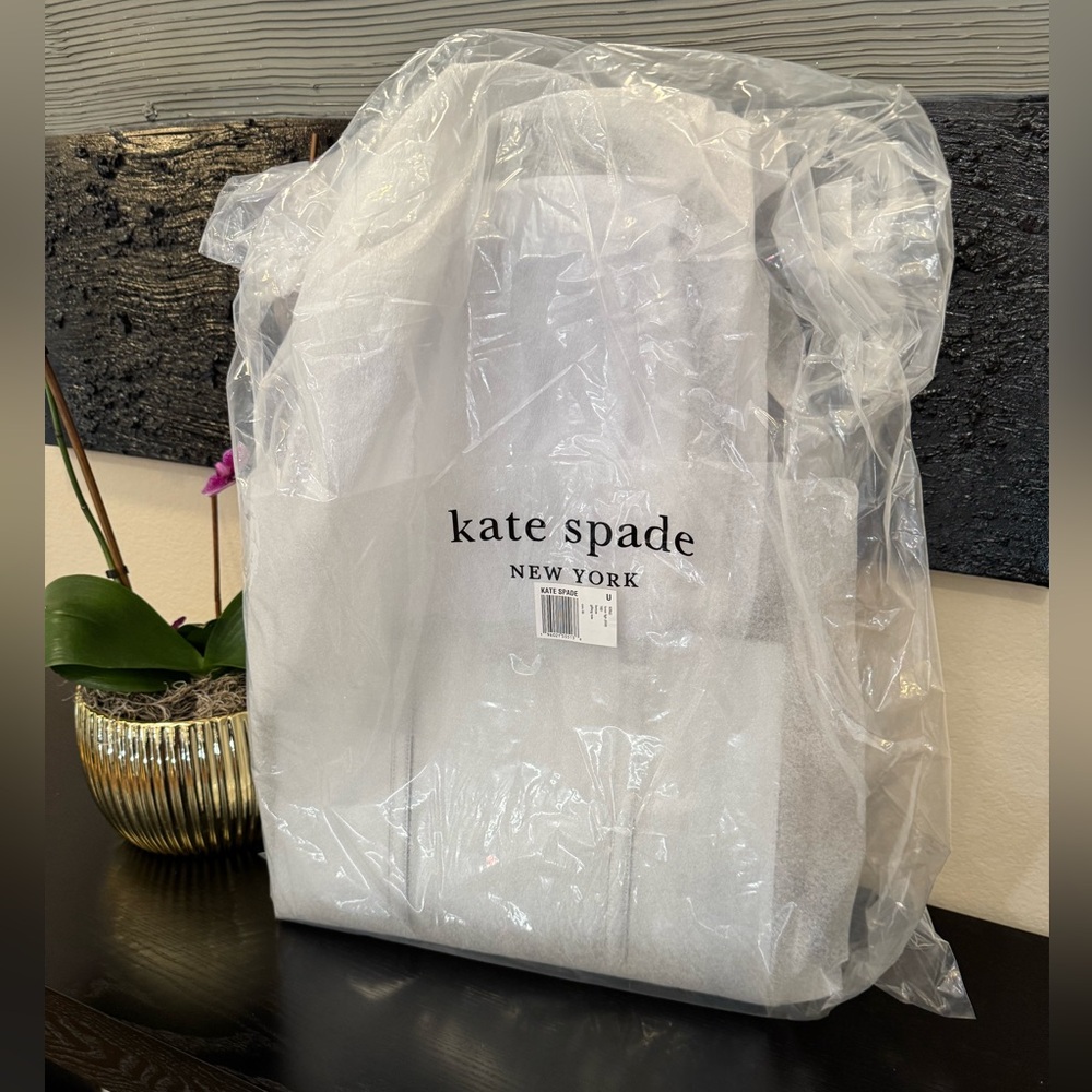 💥💥Price Drop💥 KATE SPADE KENZIE METALLIC LARGE TOTE NWT - Picture 3 of 16